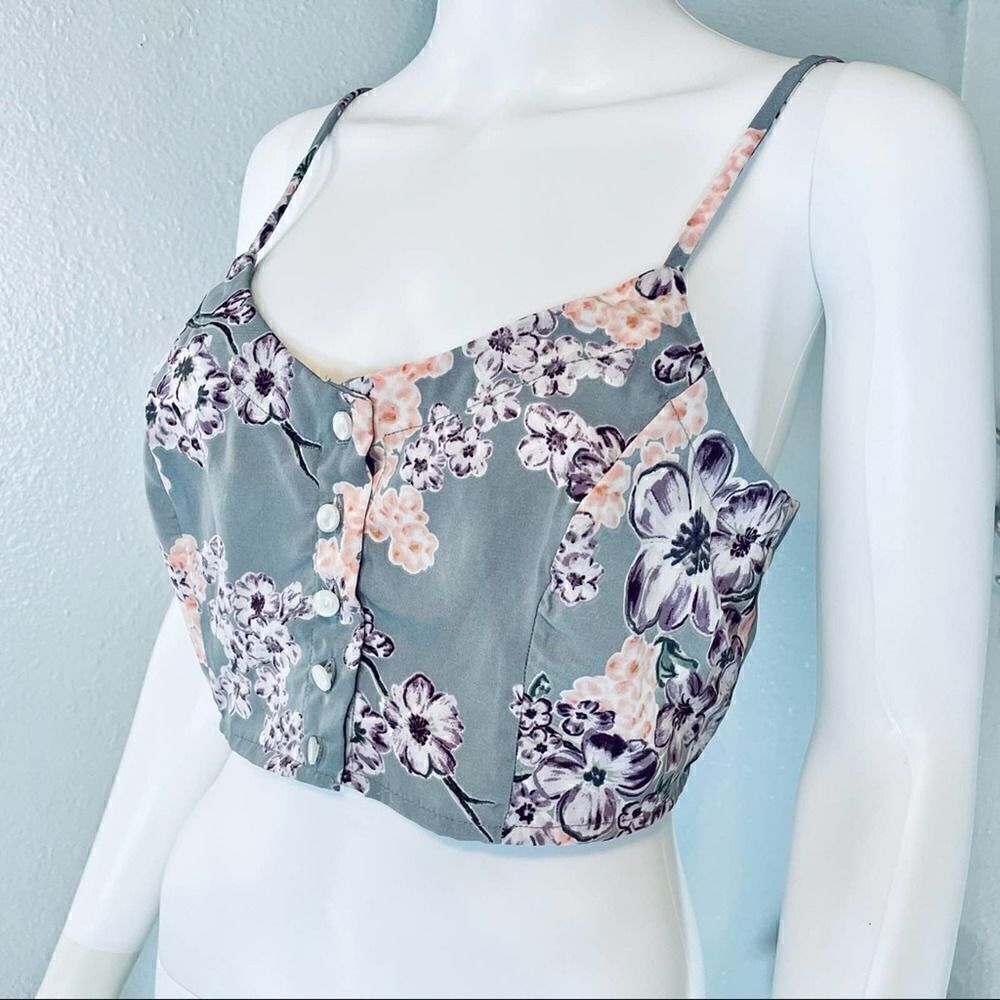 Gypsies and Moondust Floral Sleeveless Crop Top - Picture 9 of 9